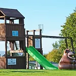 Woodclose Park