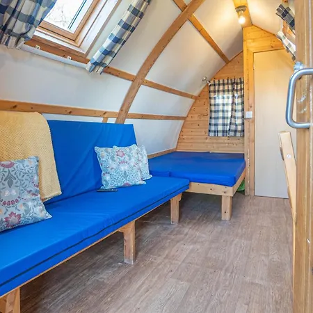 Woodclose Park * 柯比朗斯代尔