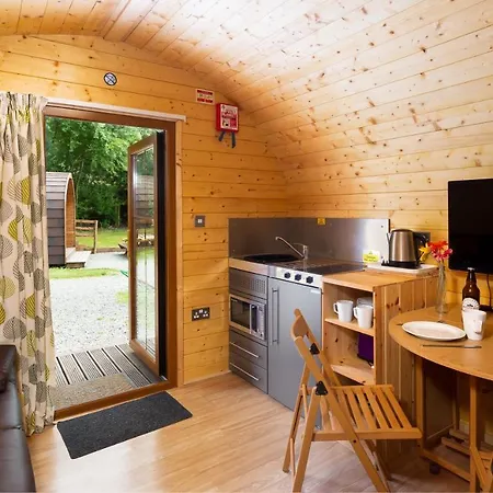 Woodclose Park 假日公园